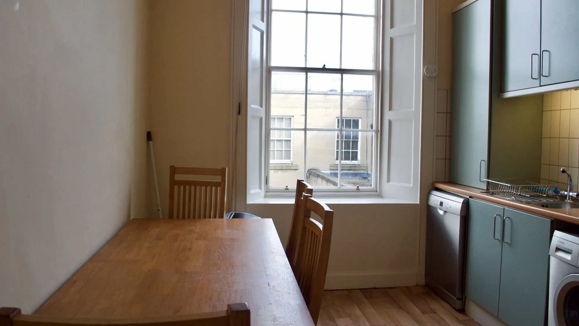 Fabulous 3 Bedroom Central Flat With Castle Views Édimbourg