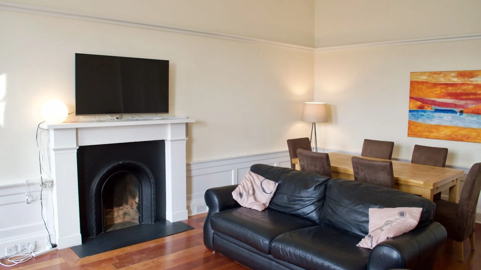 Fabulous 3 Bedroom Central Flat With Castle Views Édimbourg Appartement